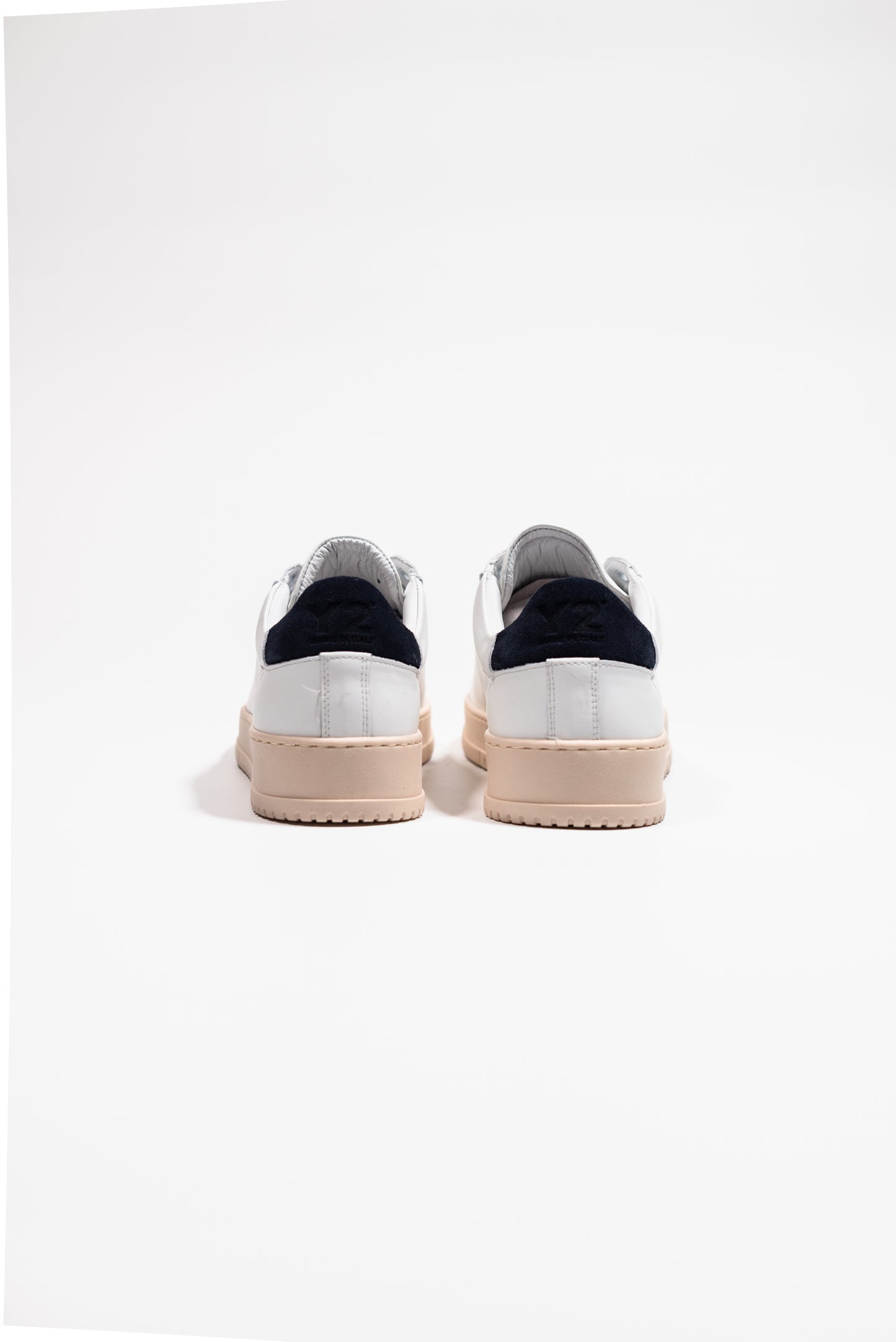 Y2 Sneaker da Uomo Bianca con Dettaglio Scamosciato Blu Scuro
