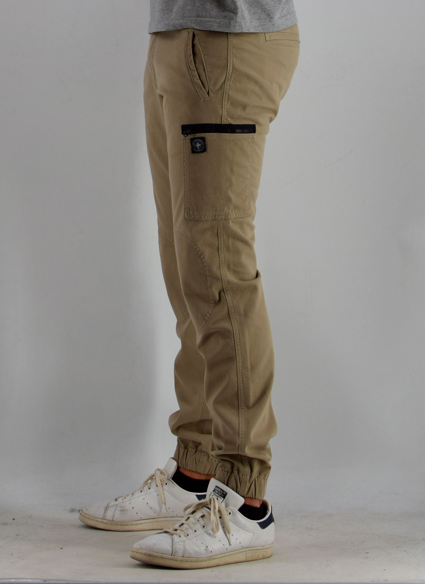 Three Stroke Pantalone casual da uomo modello Norton Stone