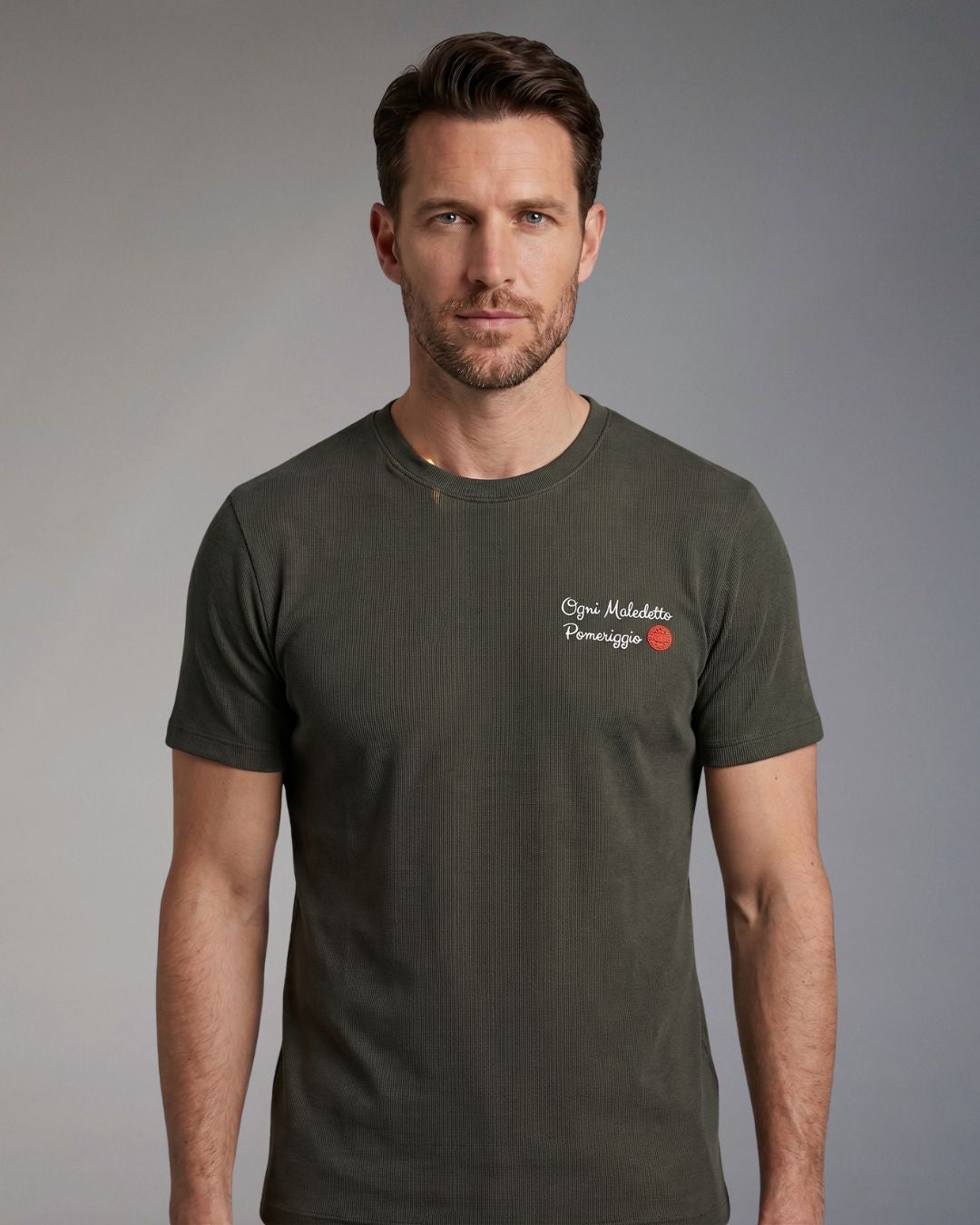 T-Shirt Superculture Uomo Verde Militare Ricamo “Ogni Maledetto Pomeriggio”