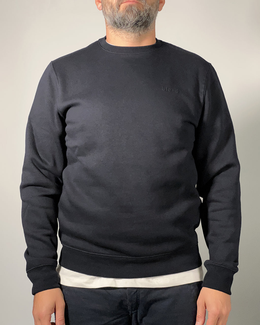 Felpa BLEND Nera Girocollo – Stile Minimal e Comfort