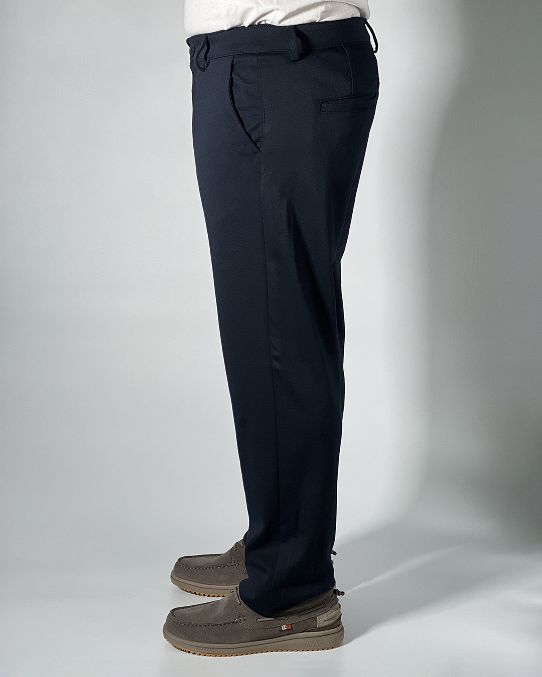Pantaloni Uomo Blend Slim Fit – Stile Casual, Comfort e Design Versatile
