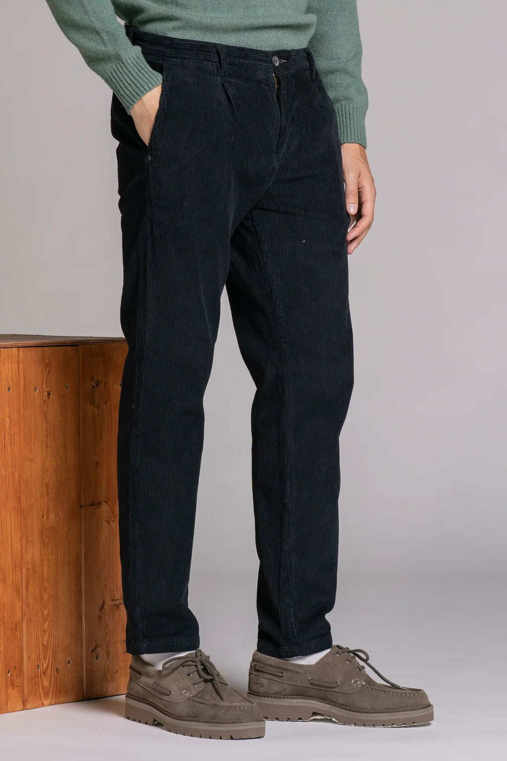 Pantalone Lungo Chino Impure a Coste in Velluto