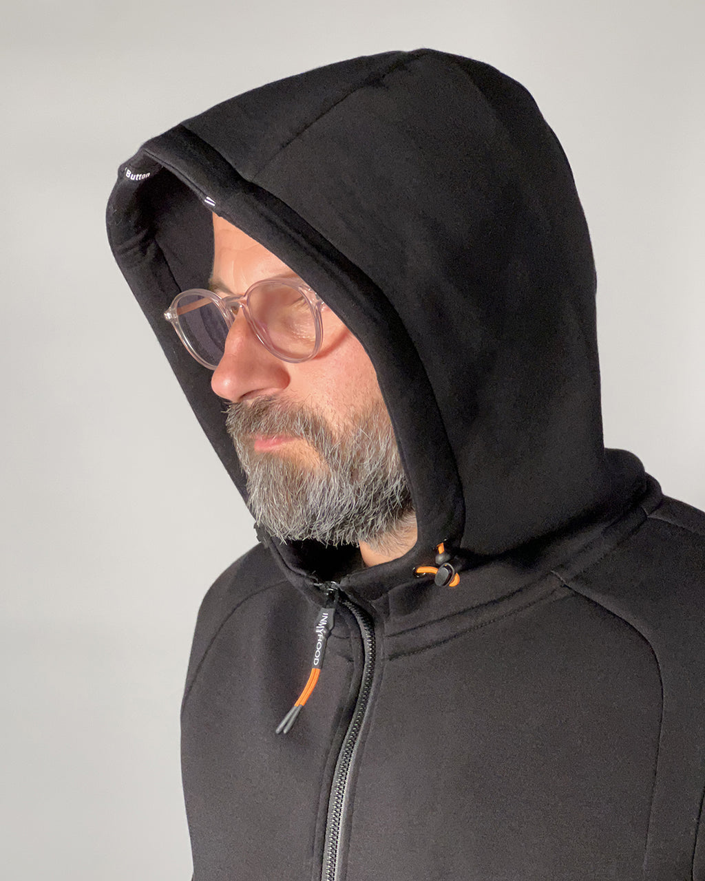 Felpa Uomo IN MY HOOD con Cappuccio e Zip – Stile Urban e Comfort Premium