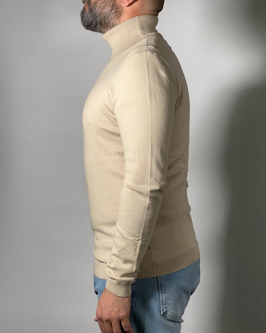 Maglione Dolcevita Uomo IN MY HOOD – Stile Elegante e Comfort Moderno