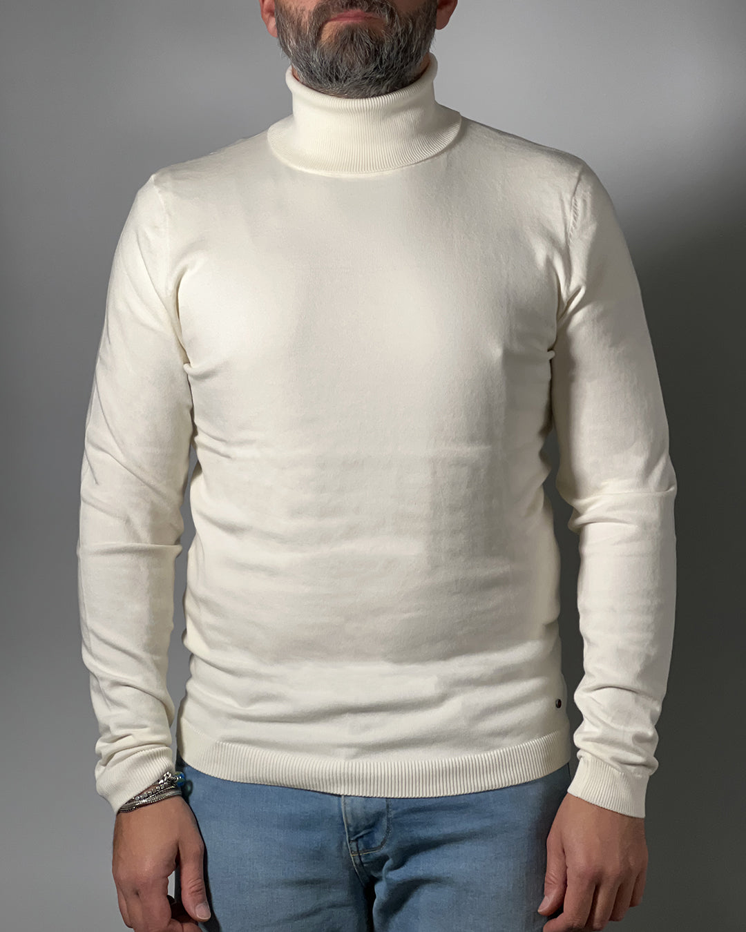 Maglione Dolcevita Uomo IN MY HOOD – Stile Elegante e Comfort Moderno