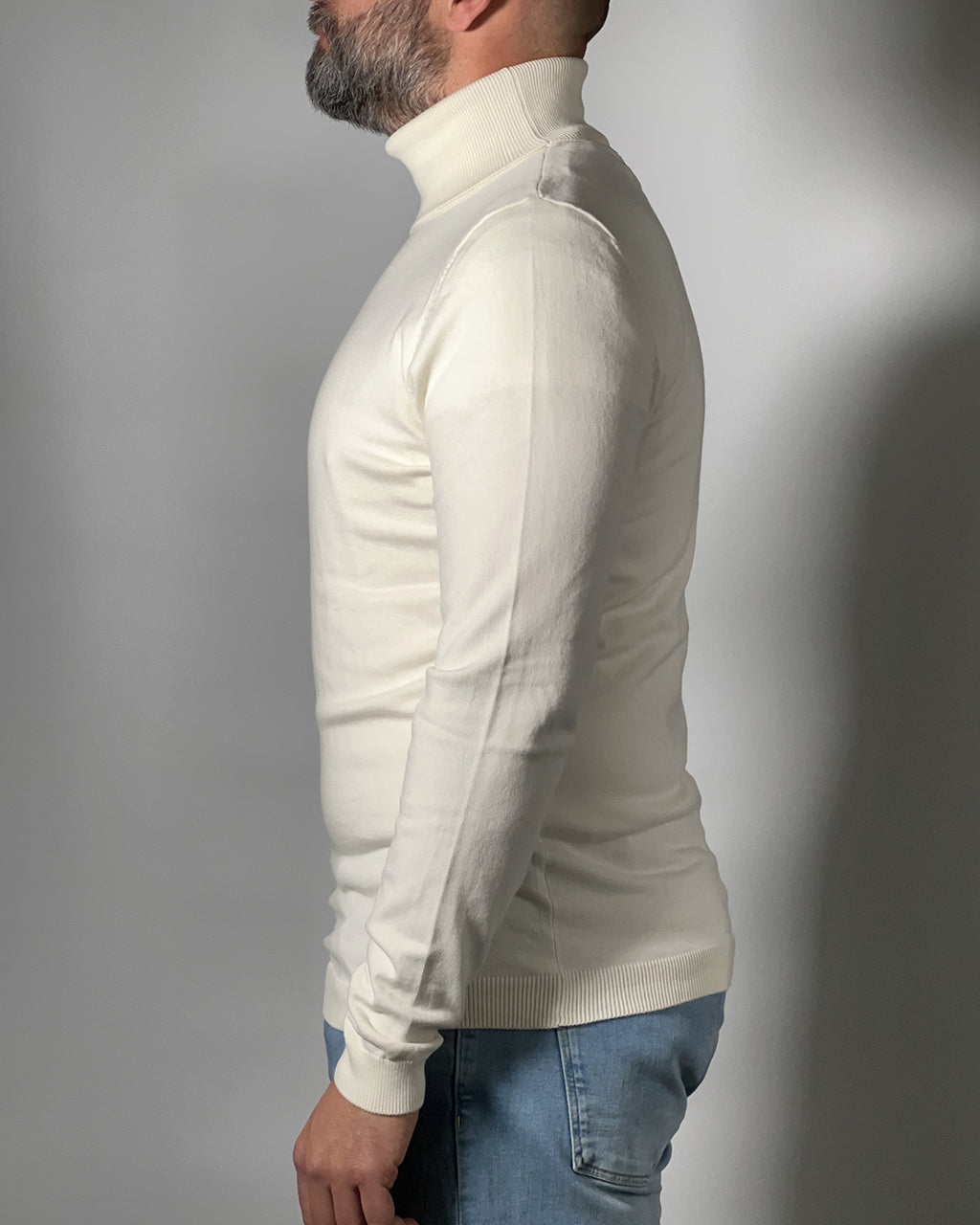 Maglione Dolcevita Uomo IN MY HOOD – Stile Elegante e Comfort Moderno