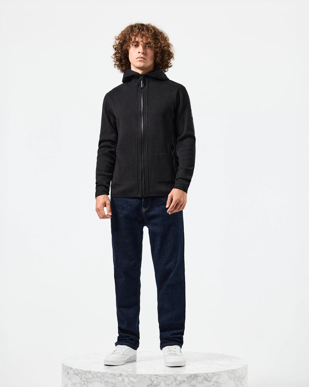 Maglione con cappuccio full zip Nera