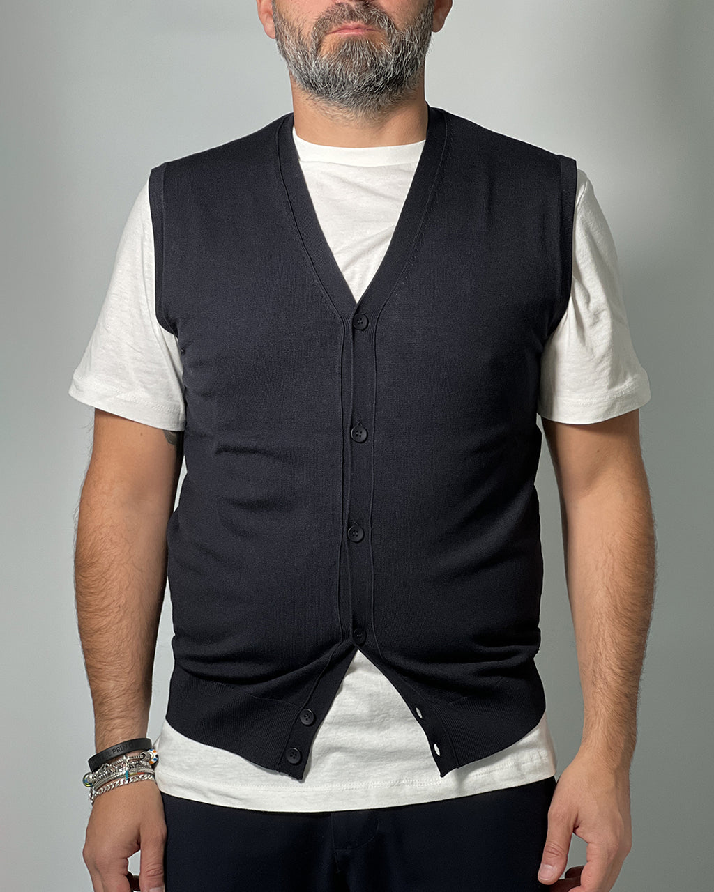 Gilet Uomo MORO – Maglia Smanicata con Bottoni