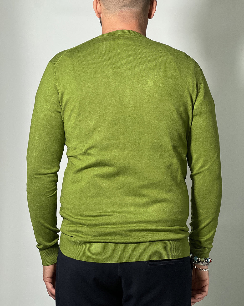 Maglione OVER/D Girocollo Regular – Stile Minimal e Comfort per un Look Moderno