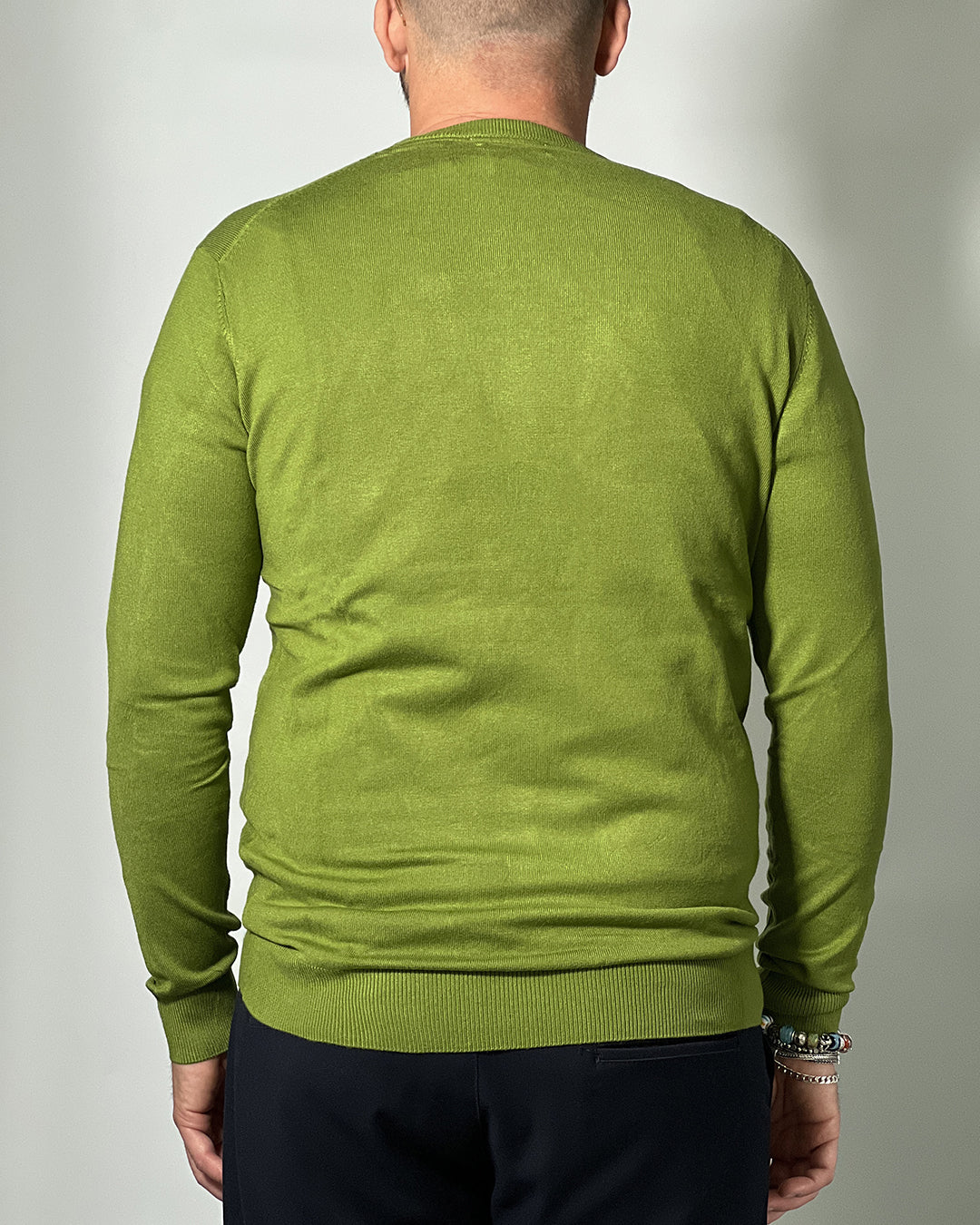 Maglione OVER/D Girocollo Regular – Stile Minimal e Comfort per un Look Moderno