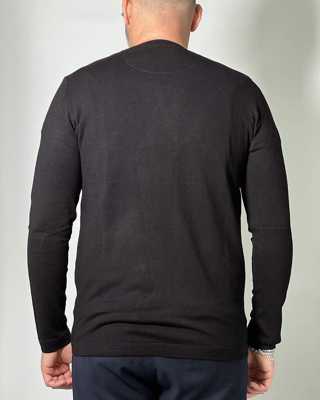 Maglione OVER/D Nero Girocollo Straight Fit