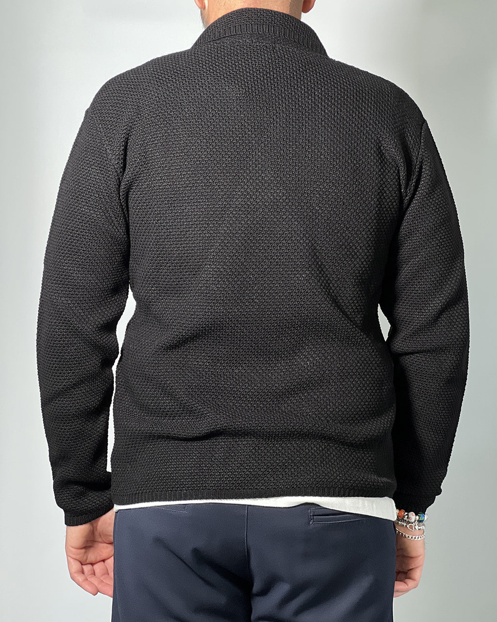 Giacca Cardigan Doppio Petto OVER/D Nera – Eleganza e Comfort in Stile Contemporaneo