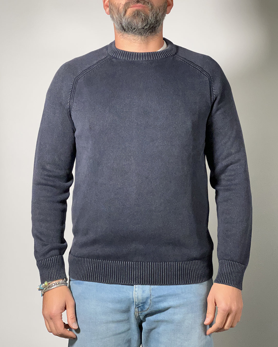 Maglione Uomo OVER/D Girocollo – Stile Pulito e Comfort Everyday