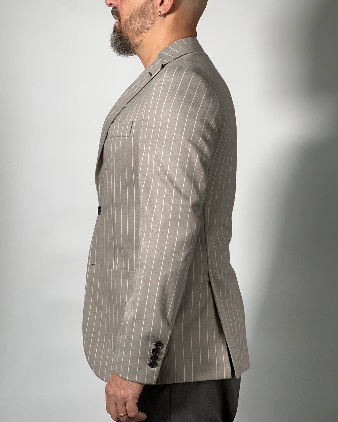 Giacca 2 Bottoni OVER/D – Stile e Comfort di Alta Qualità