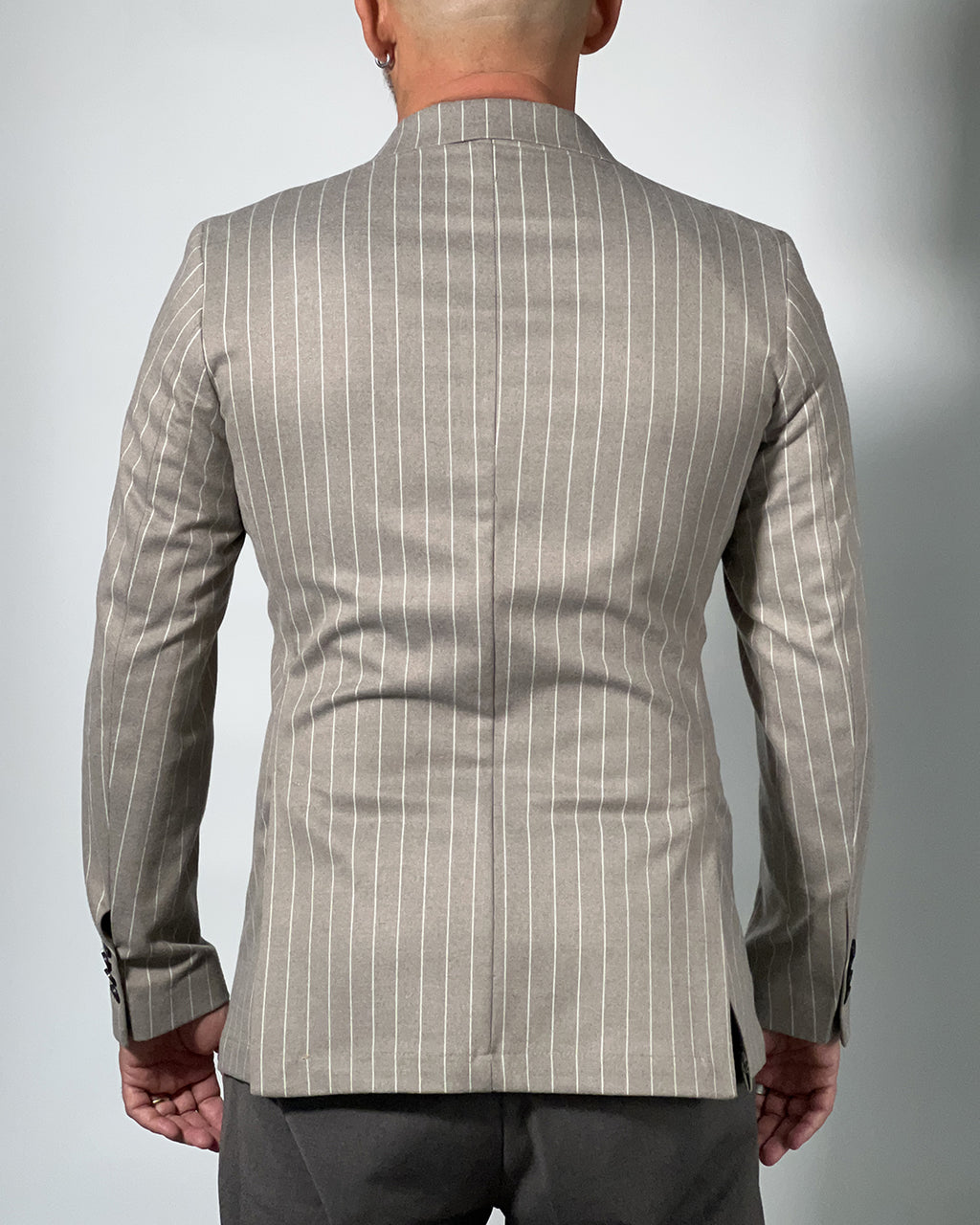 Giacca 2 Bottoni OVER/D – Stile e Comfort di Alta Qualità