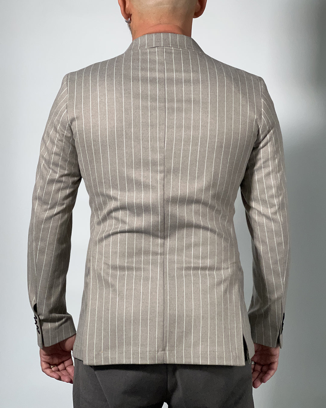 Giacca 2 Bottoni OVER/D – Stile e Comfort di Alta Qualità