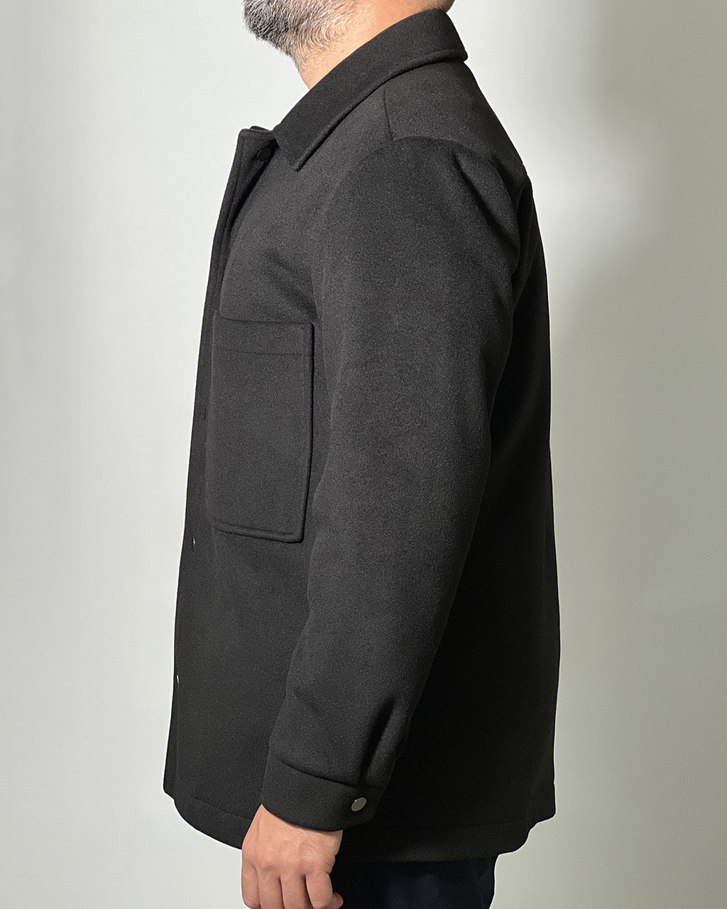 Cappotto Overshirt OVER/D con Tasche a Toppa – Stile Moderno e Comfort