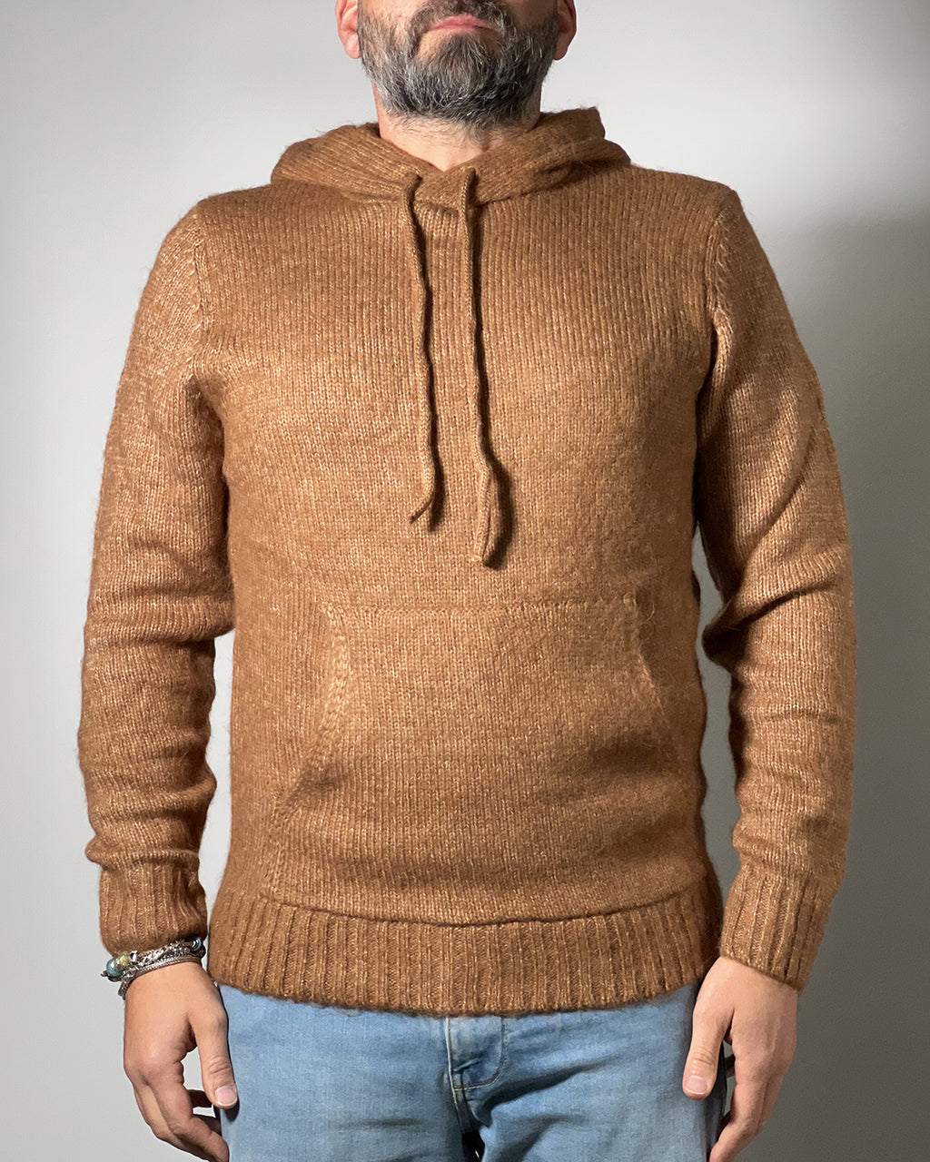 Maglione Uomo OVER/D con Cappuccio – Stile Casual e Comfort