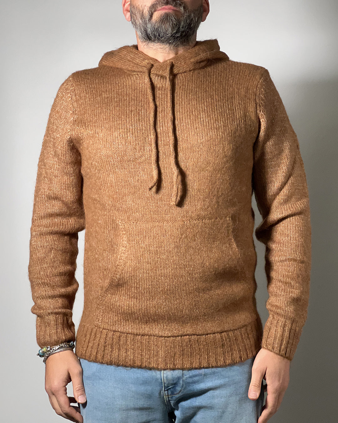 Maglione Uomo OVER/D con Cappuccio – Stile Casual e Comfort