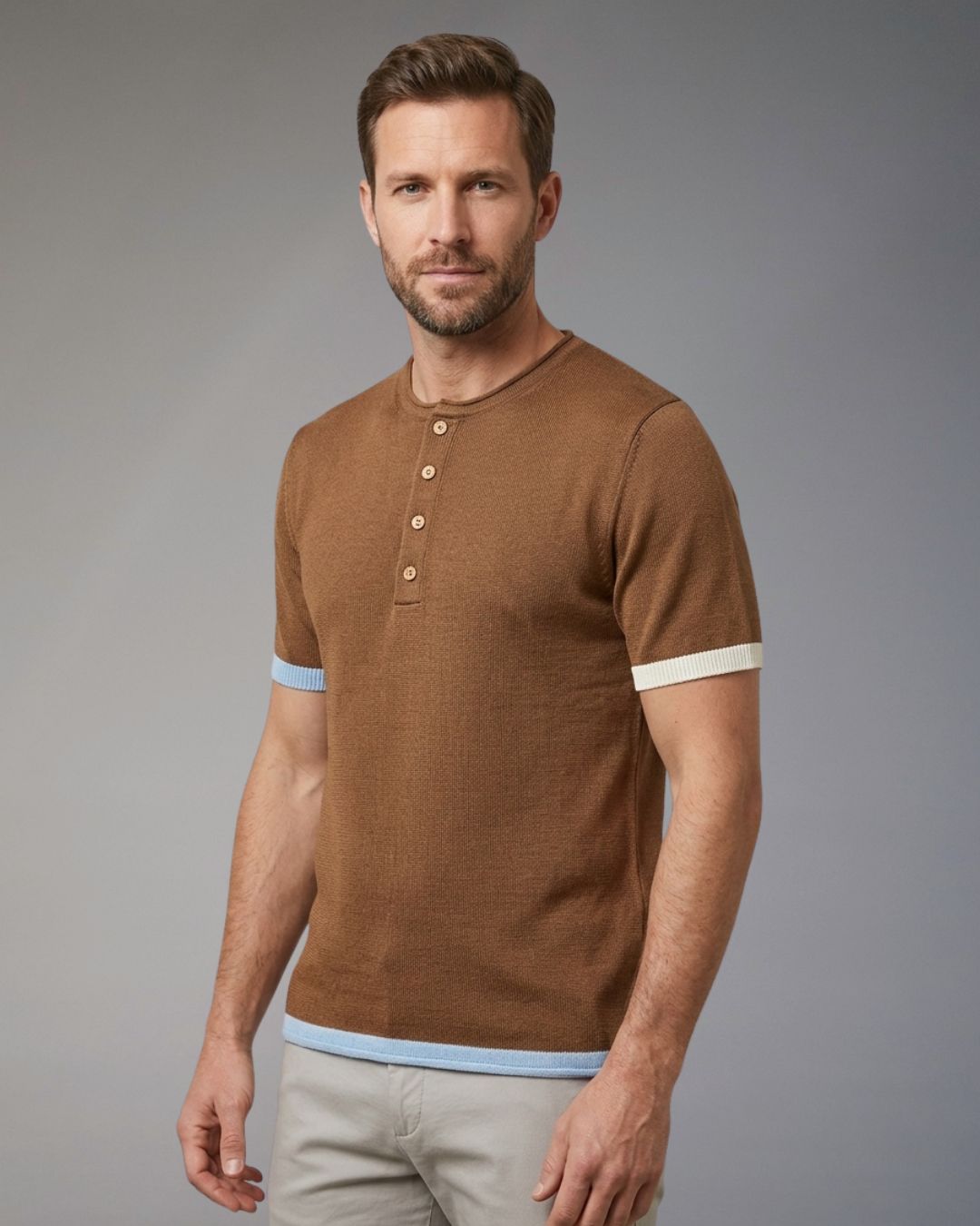 Maglia Uomo Over/D Modello Serafino a Maniche Corte con Profili a Contrasto