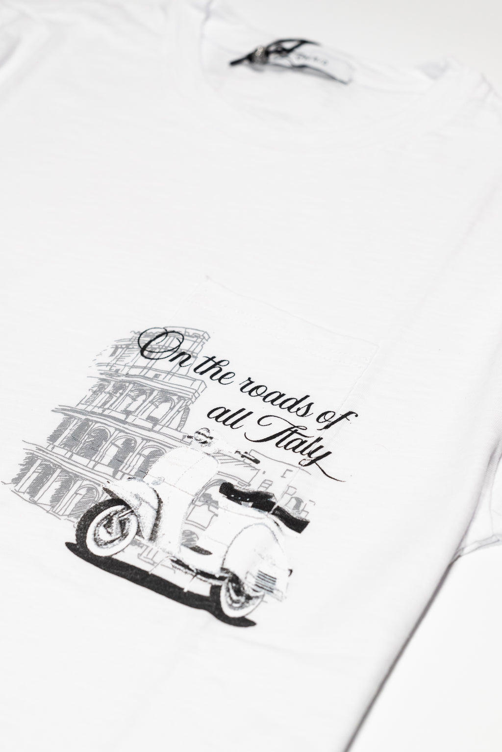 OVER/D T-Shirt Bianca On the Roads of Italy