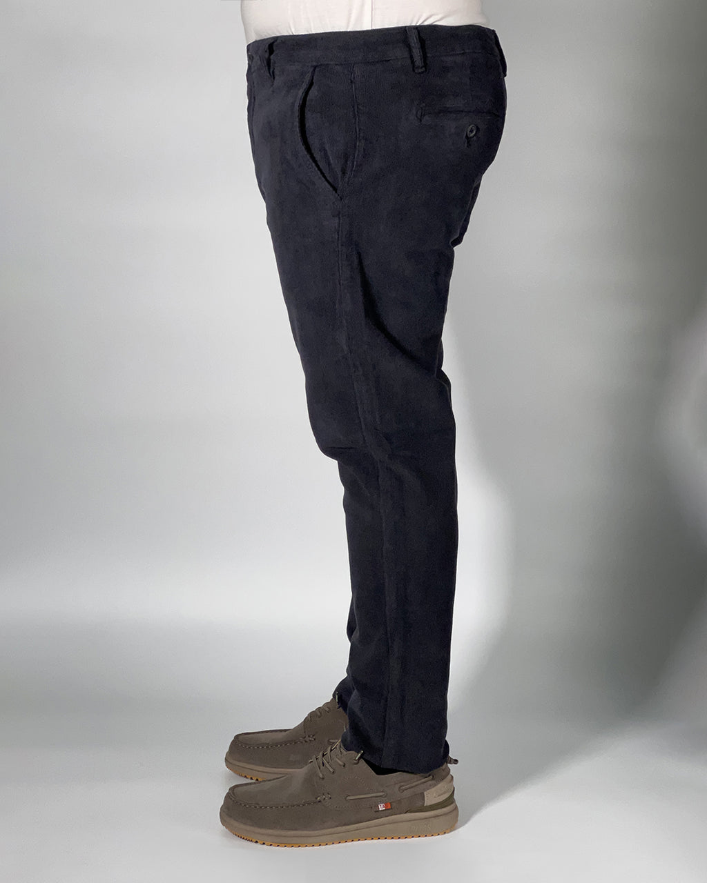 Pantaloni Uomo Censured in Velluto a Coste – Comfort e Stile Casual Elegante