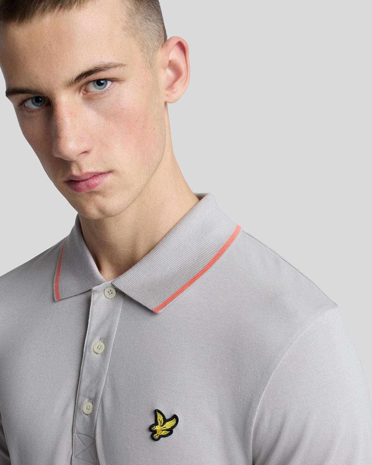 LYLE & SCOTT Tipped Polo Shirt Pale Grey/ Coral Stand