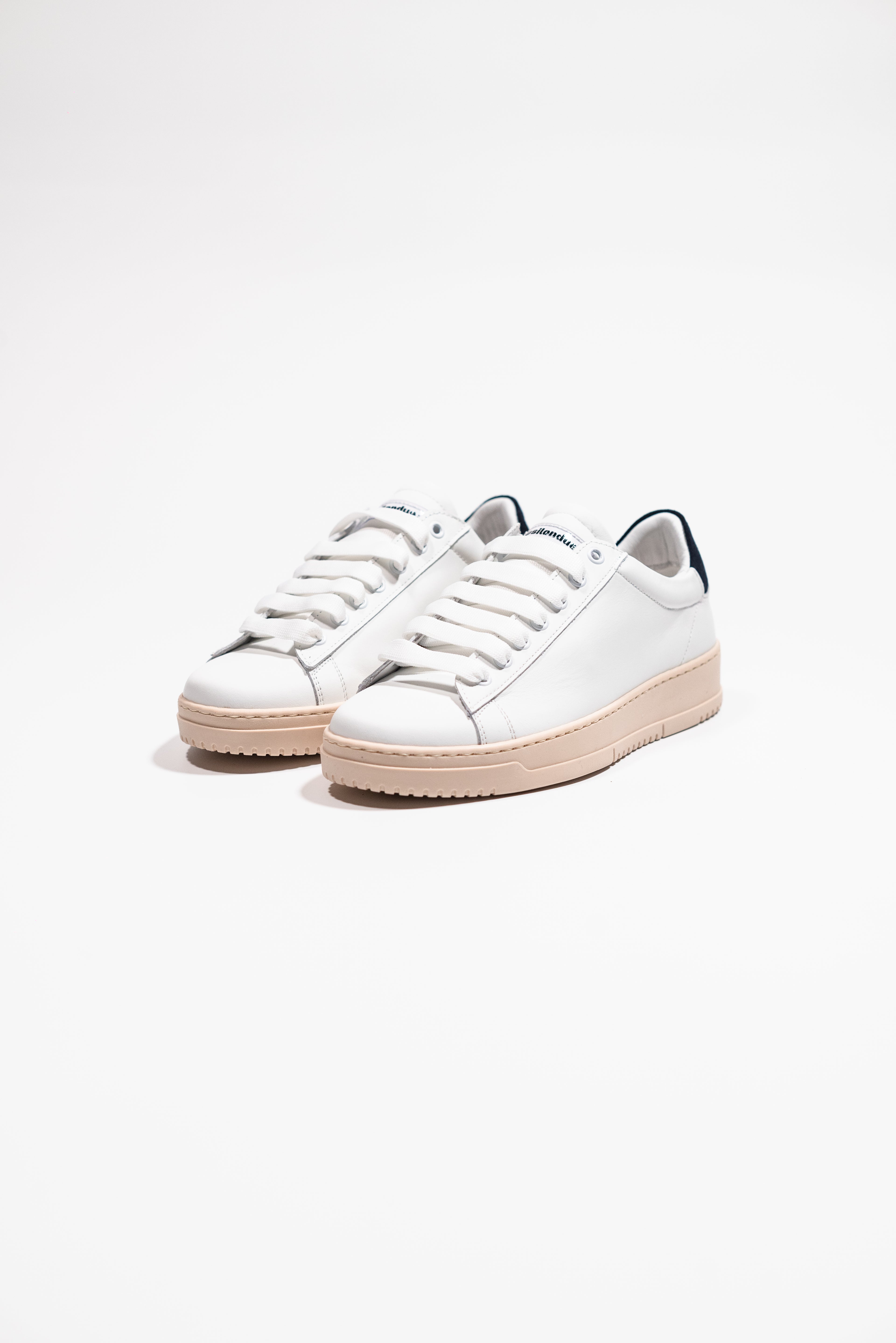 Y2 Sneaker da Uomo Bianca con Dettaglio Scamosciato Blu Scuro